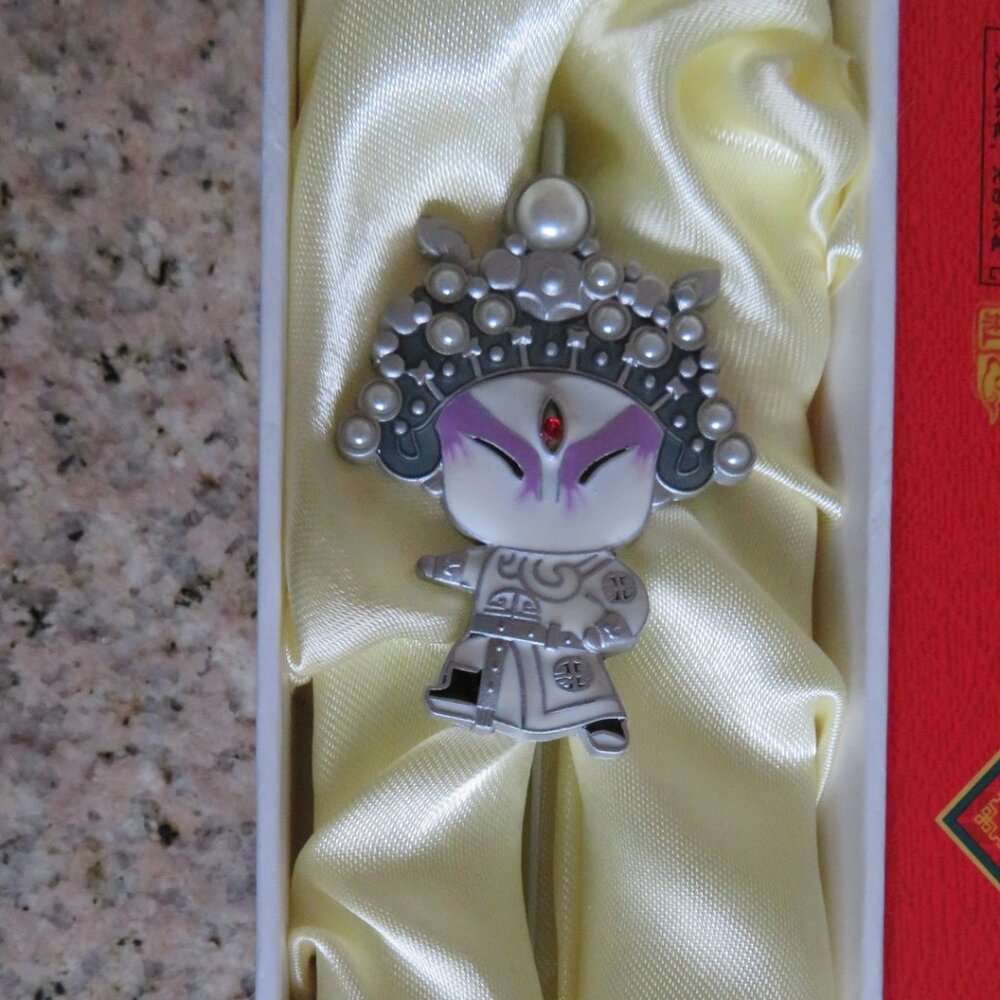 NIB Enamel Bookmark Oriental Figure (B300)